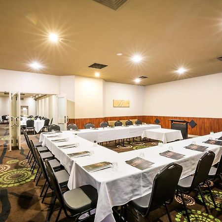 Nightcap At Waltzing Matilda Hotel Springvale Bagian luar foto