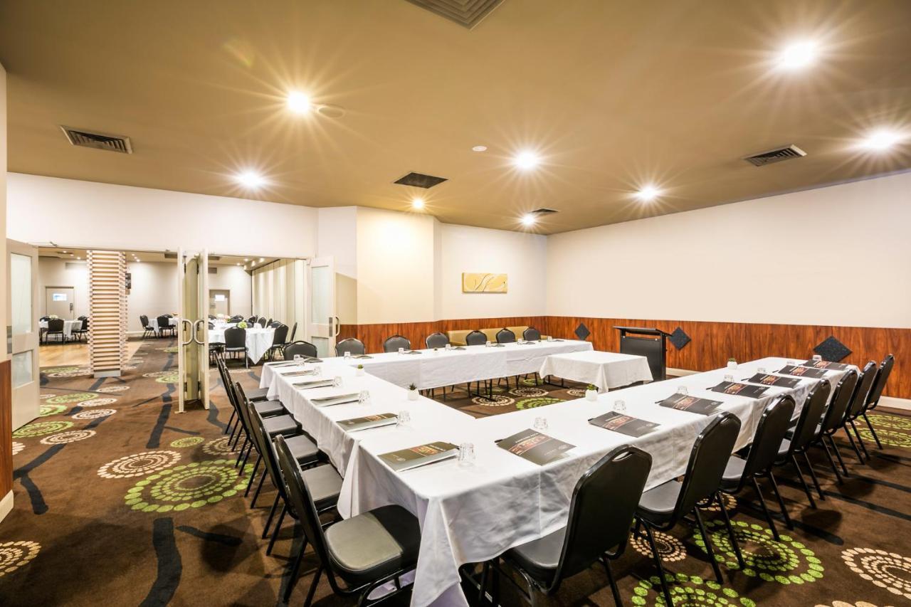 Nightcap At Waltzing Matilda Hotel Springvale Bagian luar foto